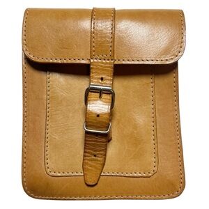 Camel color leather belt pouch or bag unbranded no strap